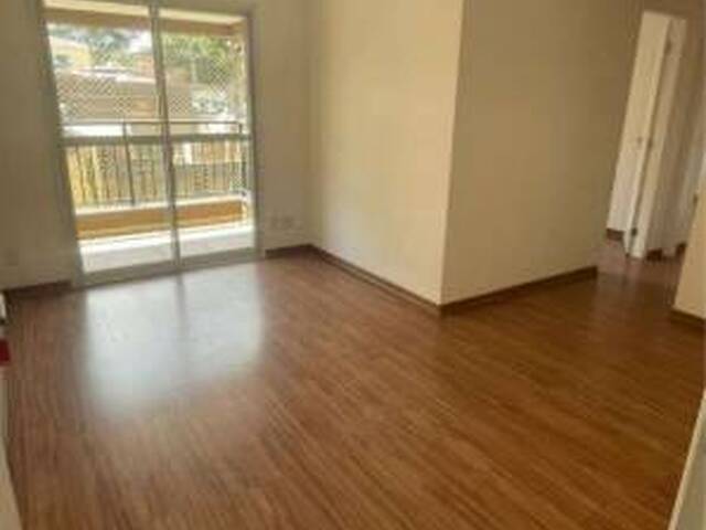 Locação em Jardim Tupanci - Barueri