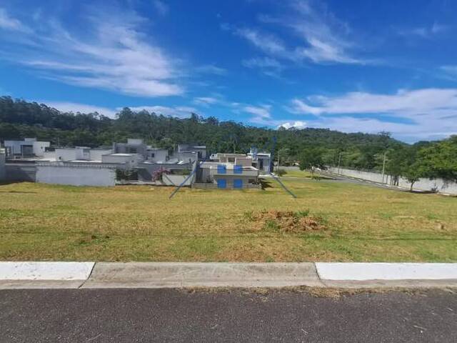 #935 - Terreno em condomínio para Venda em Mogi das Cruzes - SP