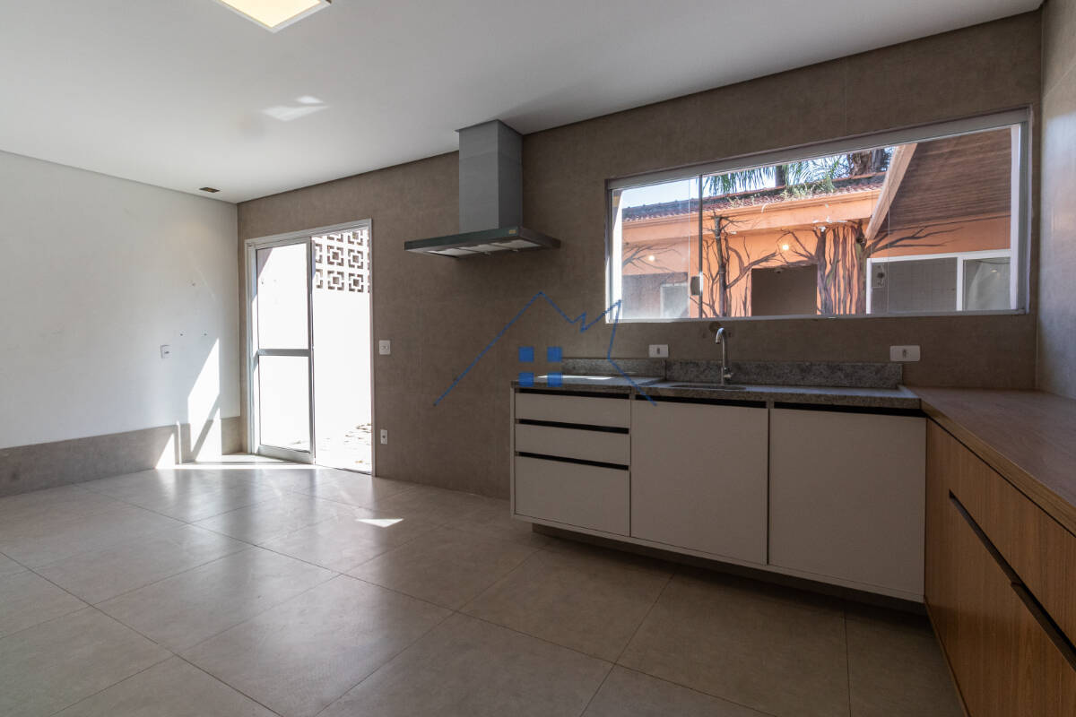 Casa, 3 quartos, 190 m² - Foto 2