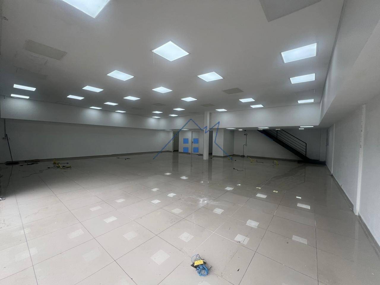 Loja-Salão, 311 m² - Foto 2