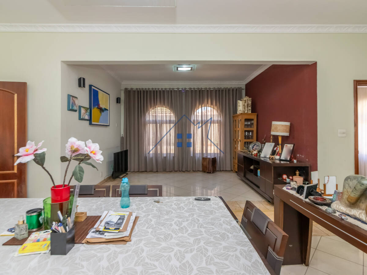 Casa, 4 quartos, 315 m² - Foto 1