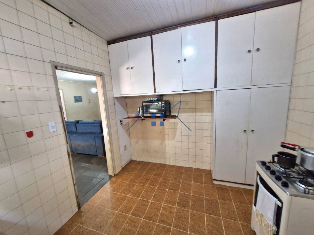 Casa, 5 quartos, 298 m² - Foto 2