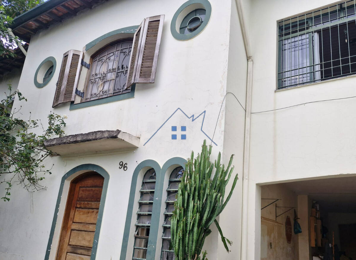 Casa, 5 quartos, 298 m² - Foto 1