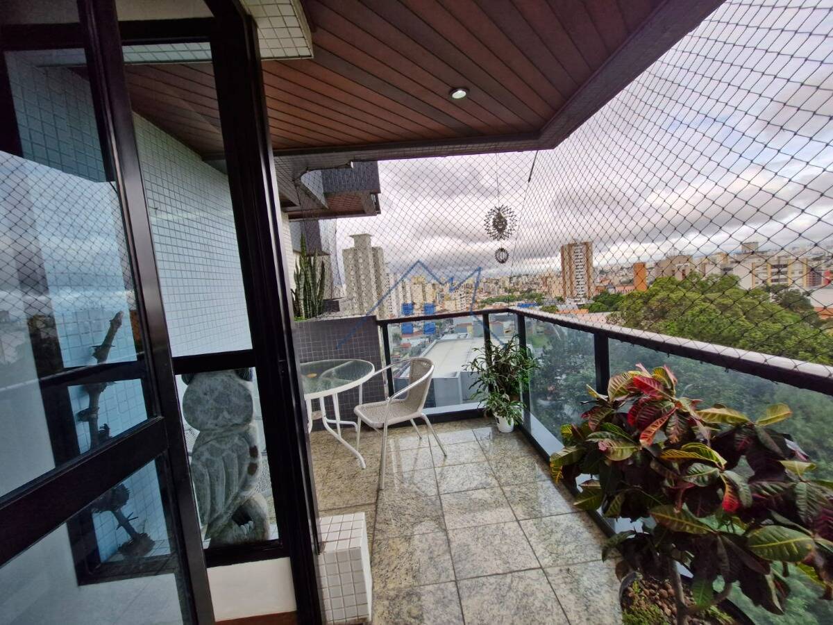 Apartamento, 4 quartos, 213 m² - Foto 1