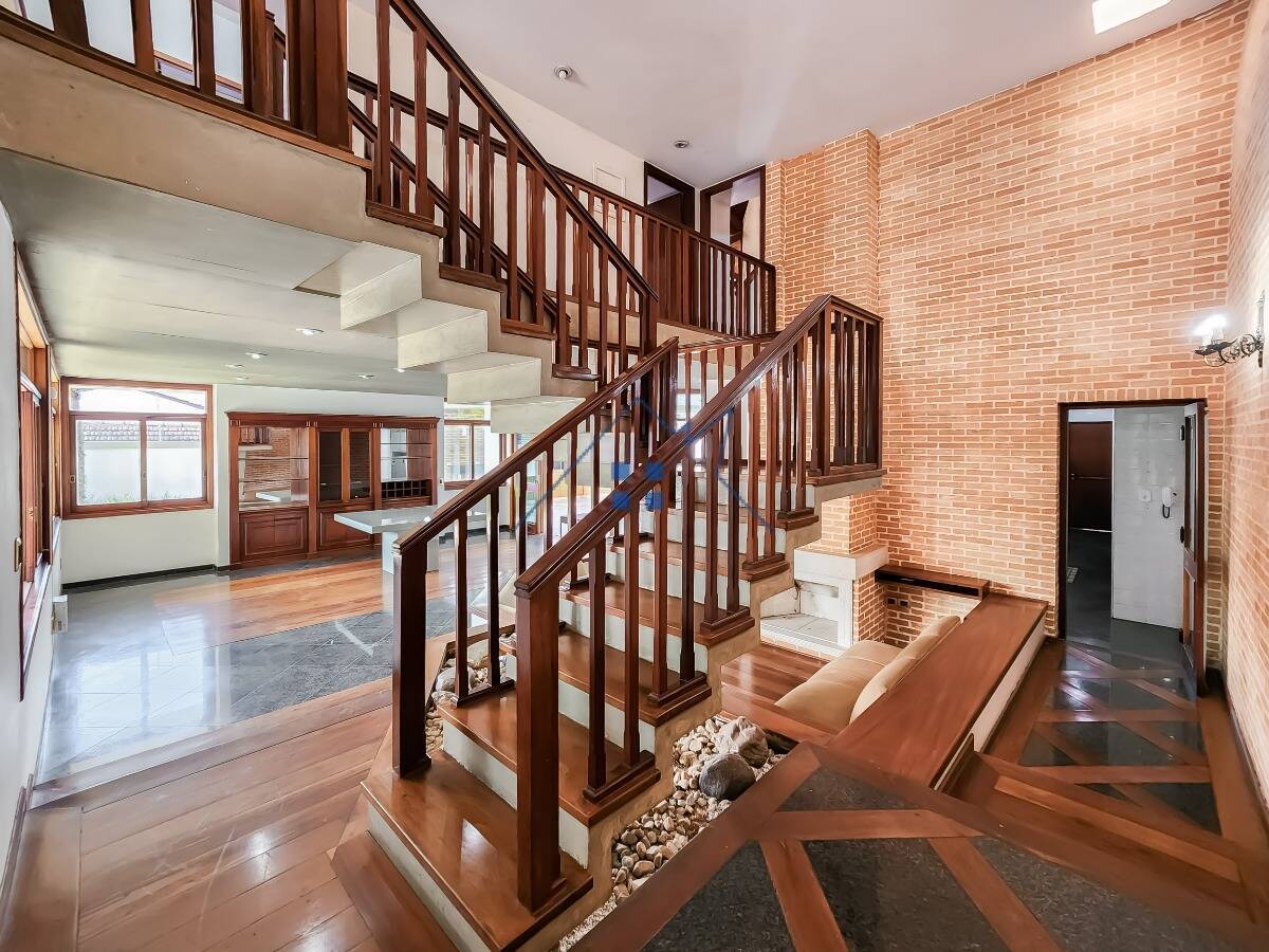 Sobrado, 4 quartos, 409 m² - Foto 1