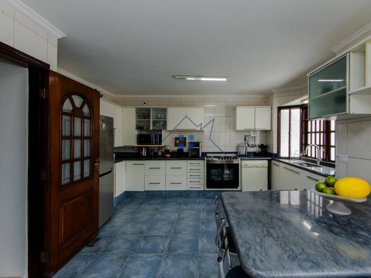 Casa, 4 quartos, 198 m² - Foto 1