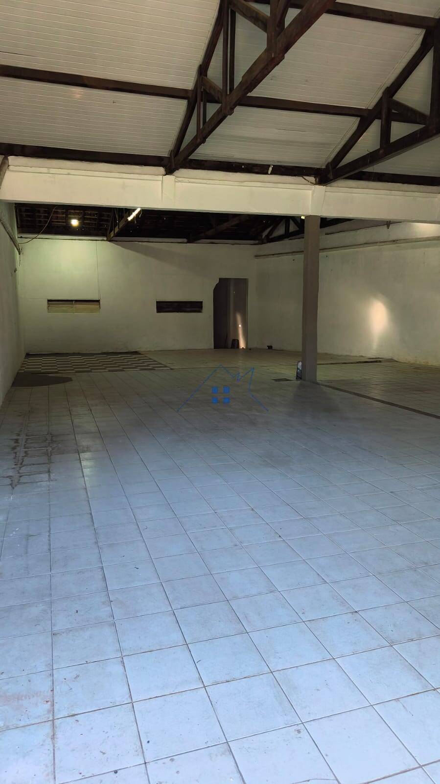 Depósito-Galpão, 250 m² - Foto 1