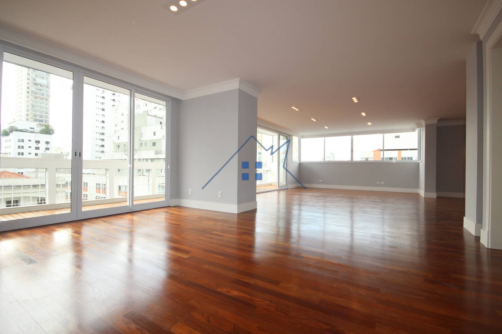 Cobertura, 4 quartos, 381 m² - Foto 2