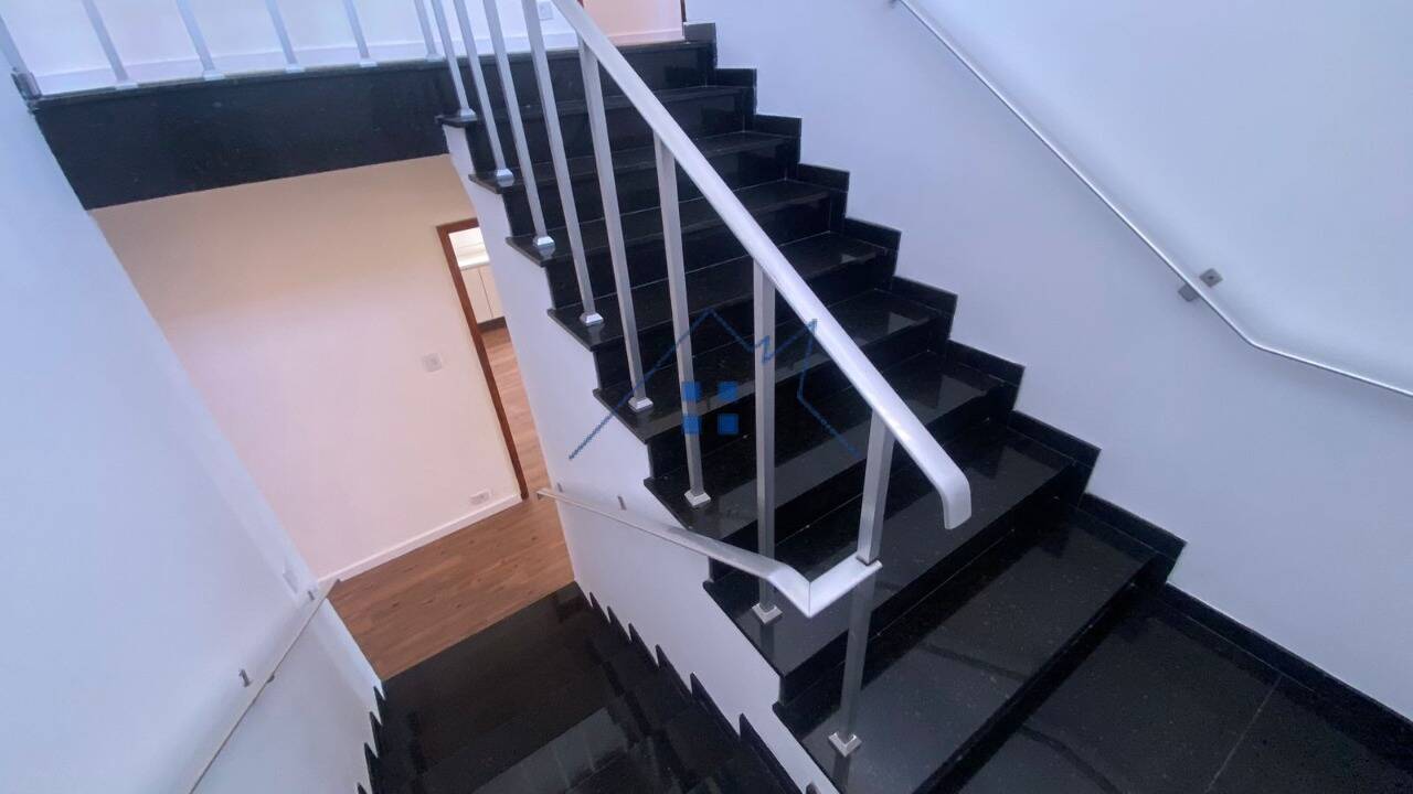 Sobrado, 4 quartos, 357 m² - Foto 21