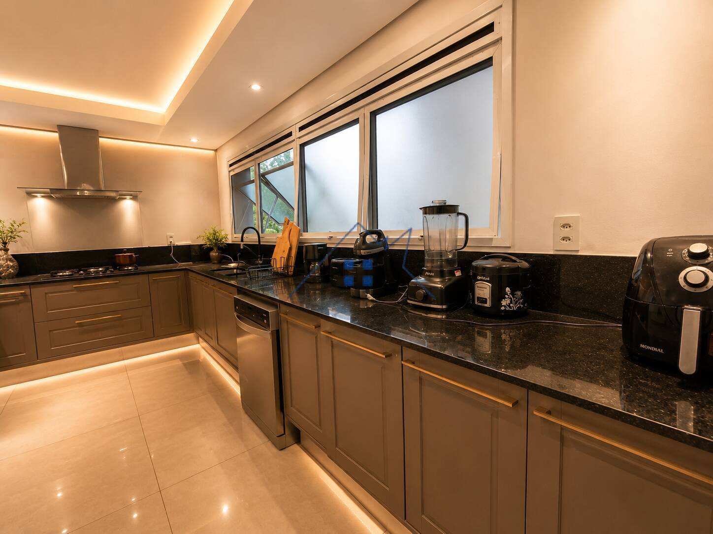 Apartamento, 4 quartos, 238 m² - Foto 11
