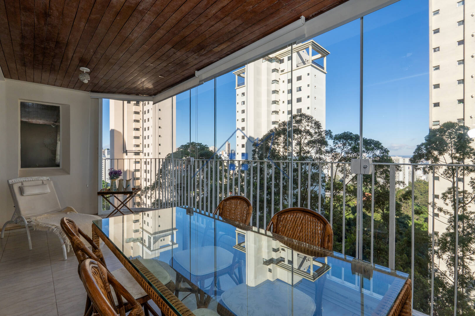 Apartamento, 3 quartos, 207 m² - Foto 1