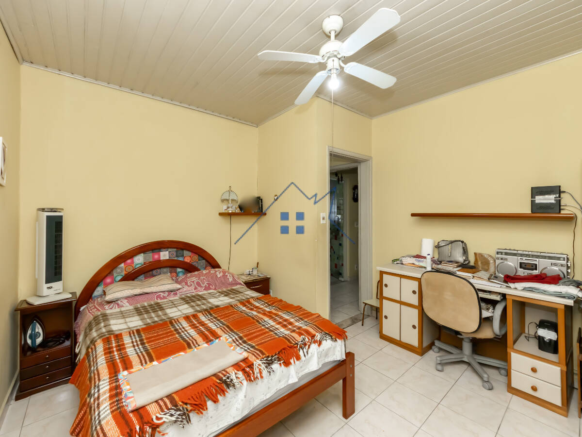 Casa, 8 quartos, 104 m² - Foto 2